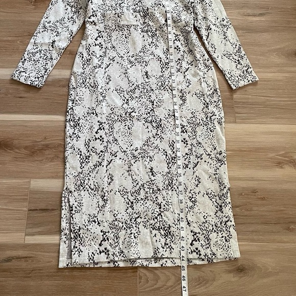 Cotton Jacquard Maternity & Nursing Dress - Picture 10 of 11